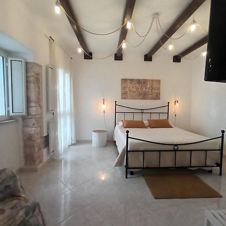 Antiche Mura Apartments"Cielo Di Puglia" -2 Matrimoniali, Cucina E Terrazzo Тури Экстерьер фото