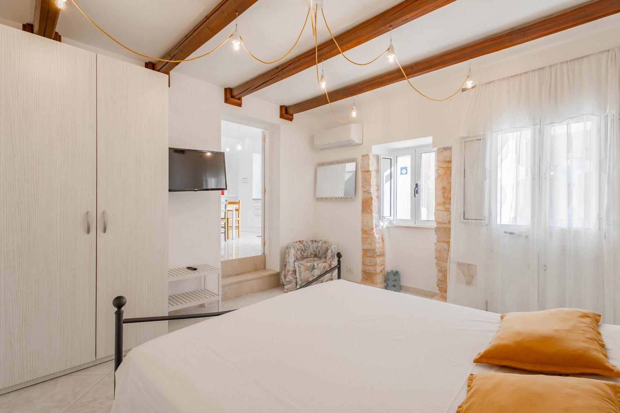 Antiche Mura Apartments"Cielo Di Puglia" -2 Matrimoniali, Cucina E Terrazzo Тури Экстерьер фото